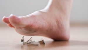 Leaving glass in your foot can lead to infection and long-term complications.