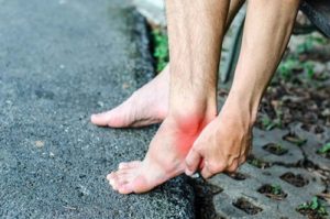Don't let pins and needles in your heel slow you down—get back on your feet with our expert care in Houston!