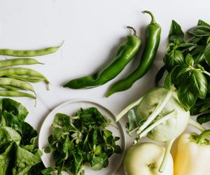 Leafy vegetables aren’t just good for your body—they’re also great for your nerves! 