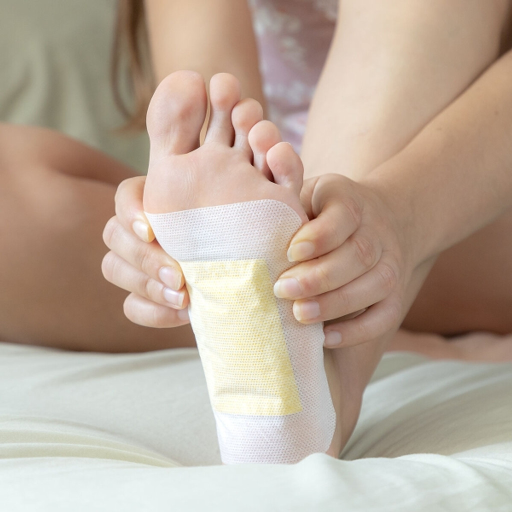 Foot-detox-pads-are-a-simple-and-natural-way-to-promote-relaxation-and-wellness.jpg